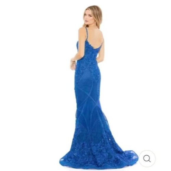 MAC DUGGAL NWT EMBROIDERED SLEEVELESS PLUNGE NECK TRUMPET GOWN ROYAL BLUE SZ 18 - Picture 3 of 9